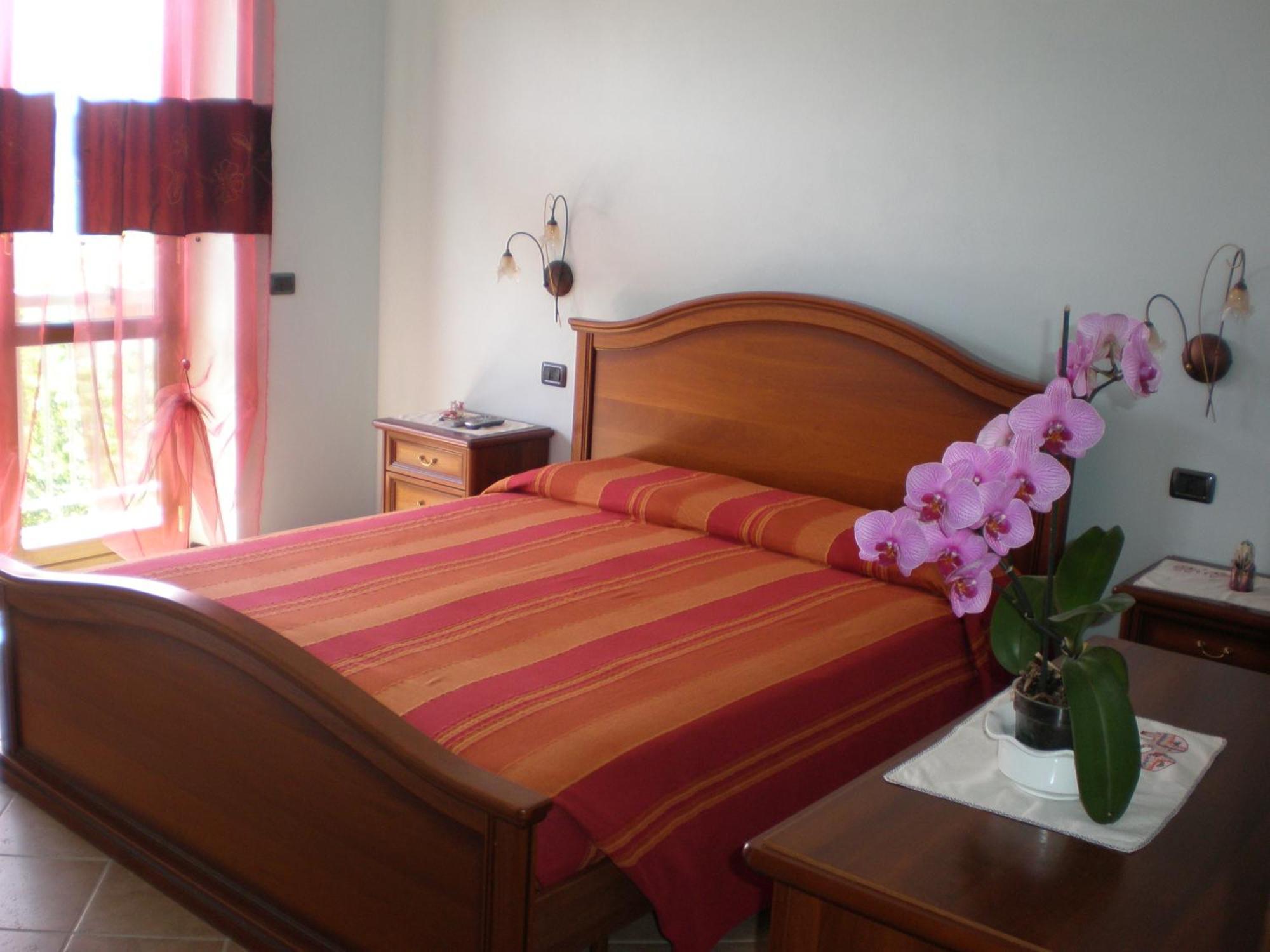 Levice Orchidea Selvatica B&B מראה חיצוני תמונה