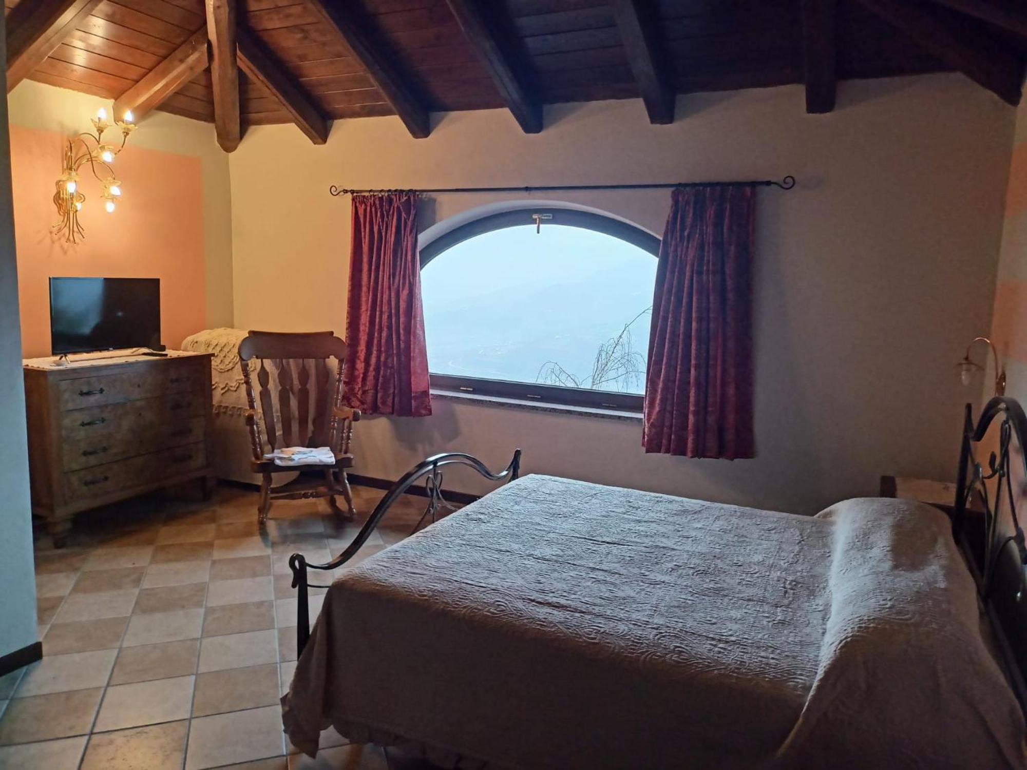 Levice Orchidea Selvatica B&B מראה חיצוני תמונה