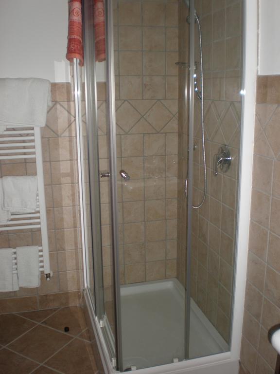 Levice Orchidea Selvatica B&B חדר תמונה